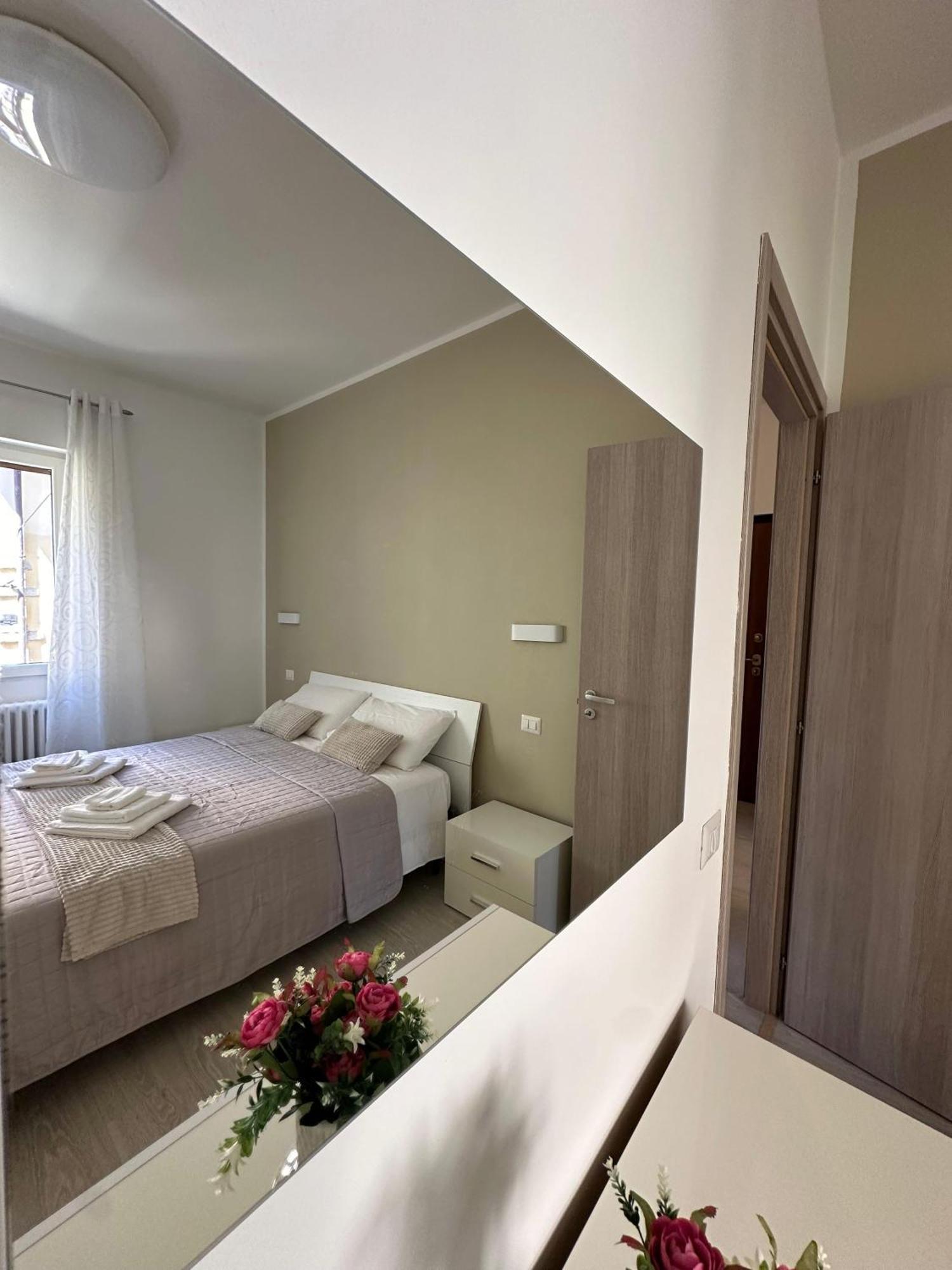 Apartment Jessy Baveno Luaran gambar